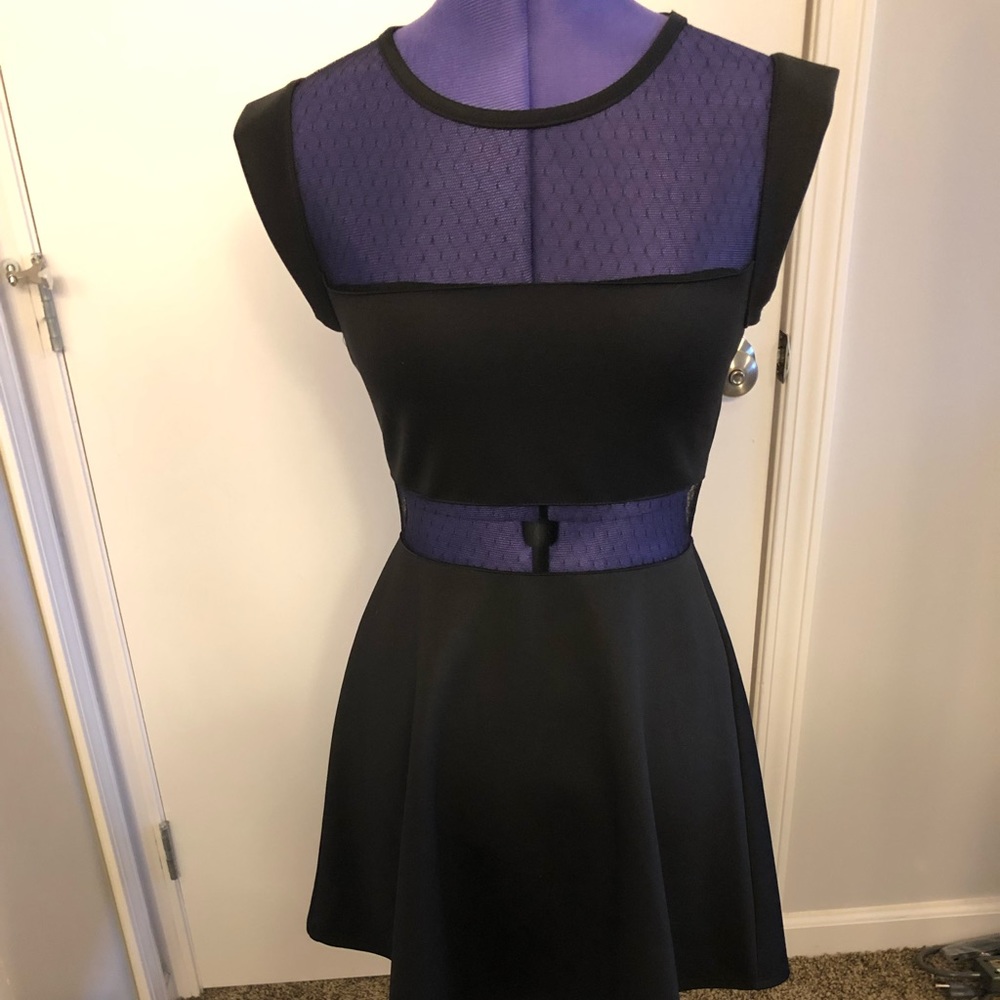 Short black party dress